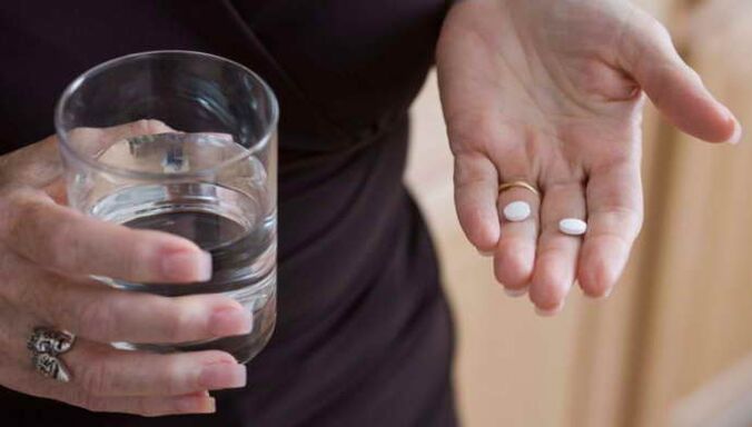 Accoglienza di pillole per osteocondosi toracica