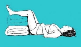 postura durante l'esacerbazione dell'osteocondrosi toracica